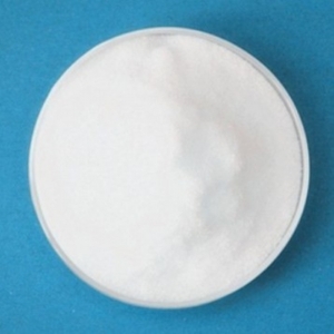 agulha branca de cristal 1-metil-3-nitroguanidina
